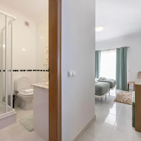 Villa Ruby Budens
